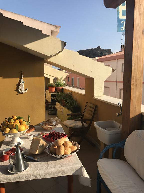 Bed and Breakfast Il Tramonto Кастельсардо Экстерьер фото