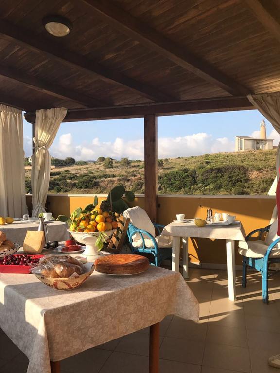 Bed and Breakfast Il Tramonto Кастельсардо Экстерьер фото
