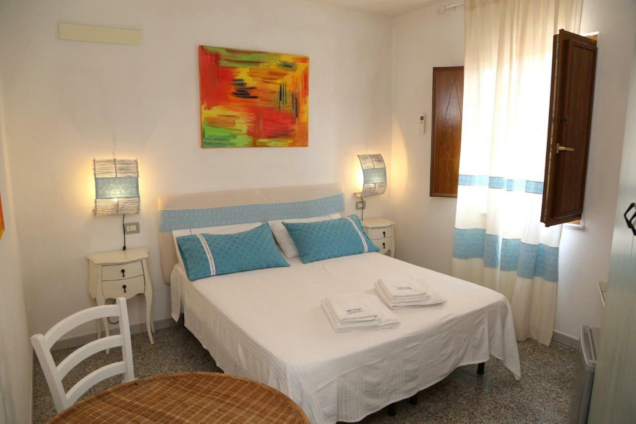 Bed and Breakfast Il Tramonto Кастельсардо Экстерьер фото